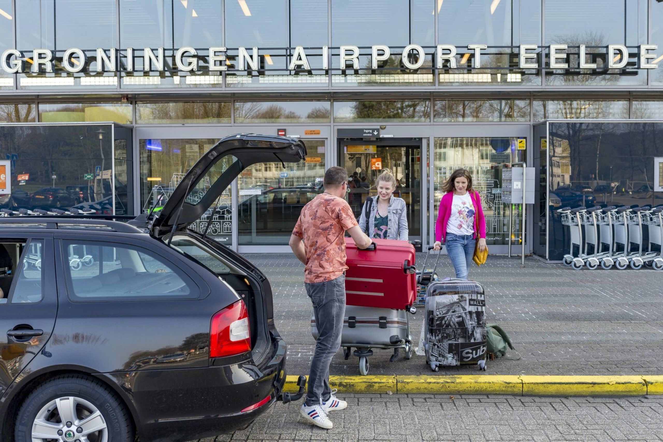 Kiss & Ride › Groningen Airport Eelde