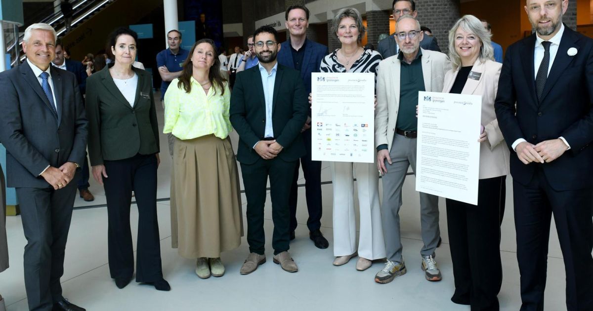 Petitie voor afschaffing vliegbelasting Eelde aangeboden